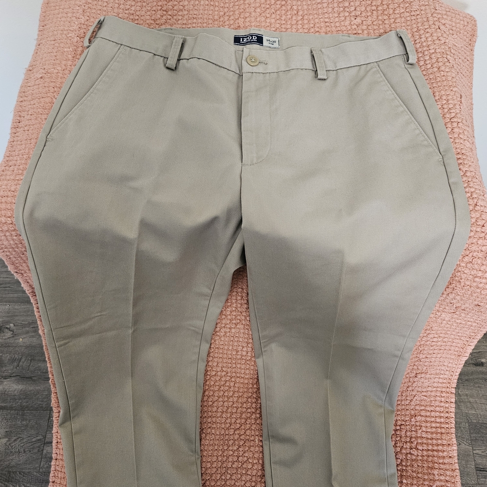 Izod Men's Beige Chinos